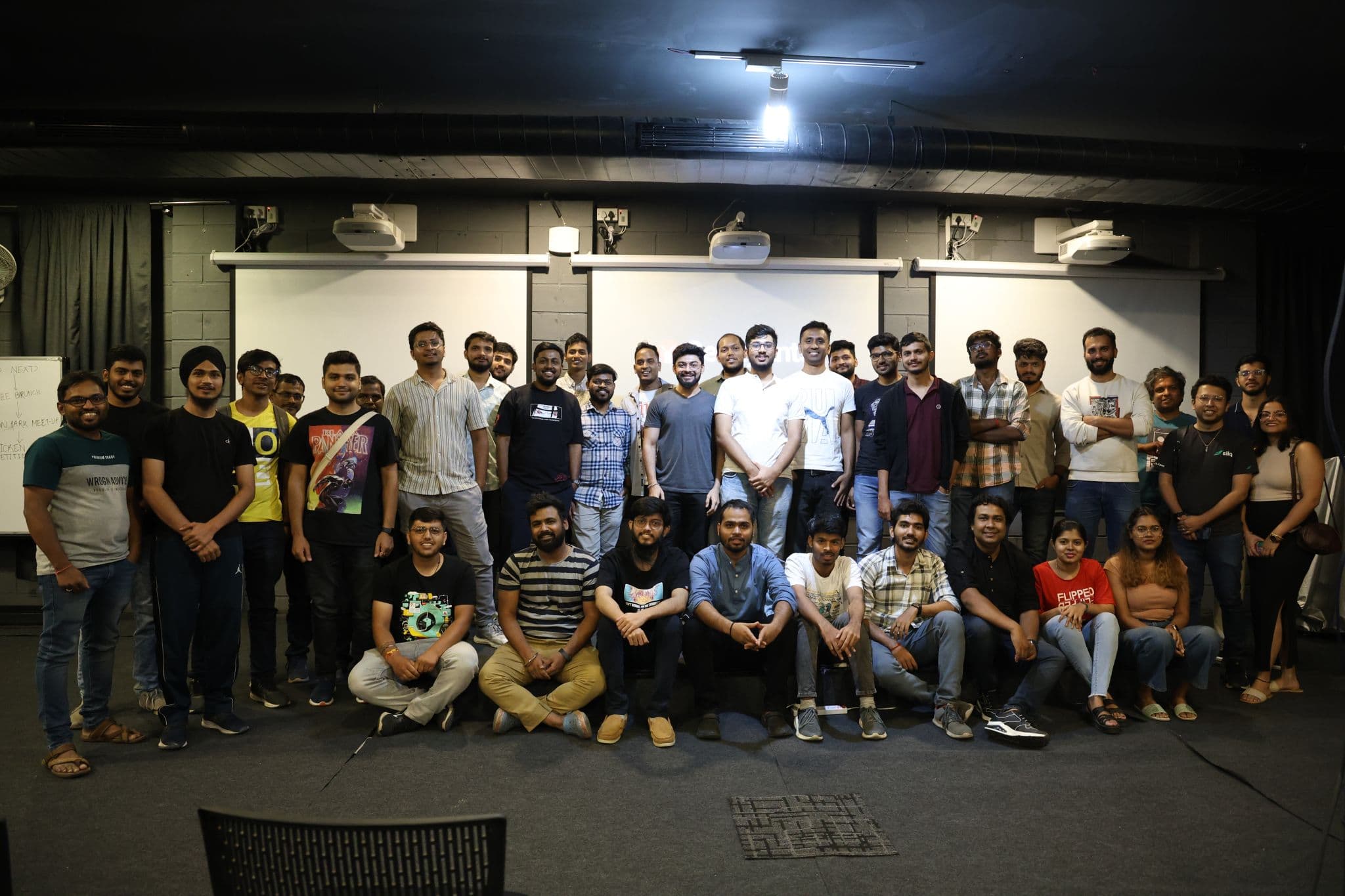 Hosted 6th ReactPlay meetup @GeekyAnts